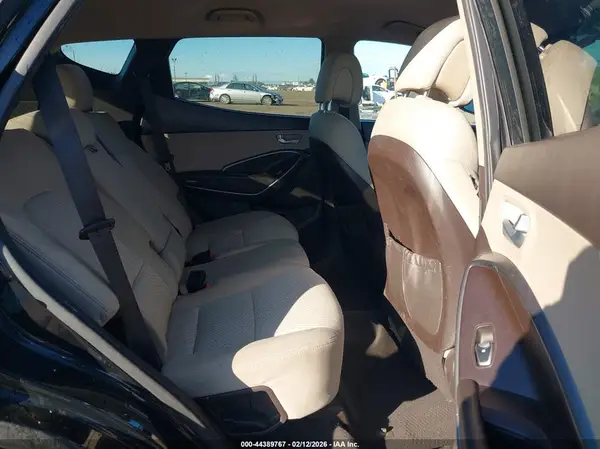 5NMZU3LB7HH009896 2017 HYUNDAI SANTA FE - Image 8
