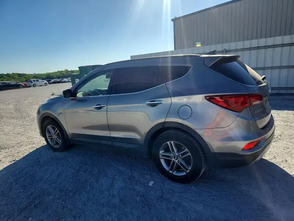 5NMZU3LB7HH018016 2017 HYUNDAI SANTA FE - Image 2