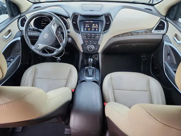 5NMZU3LB7HH018999 2017 HYUNDAI SANTA FE - Image 8