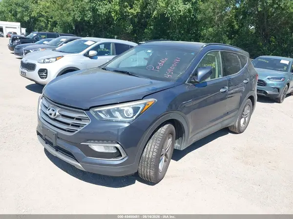 5NMZU3LB7HH025712 2017 HYUNDAI SANTA FE - Image 2