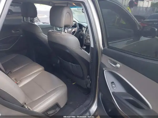 5NMZU3LB7HH025791 2017 HYUNDAI SANTA FE - Image 8