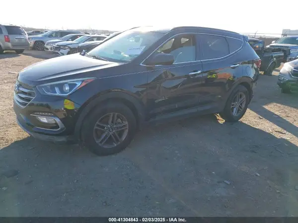 5NMZU3LB7HH026858 2017 HYUNDAI SANTA FE - Image 2
