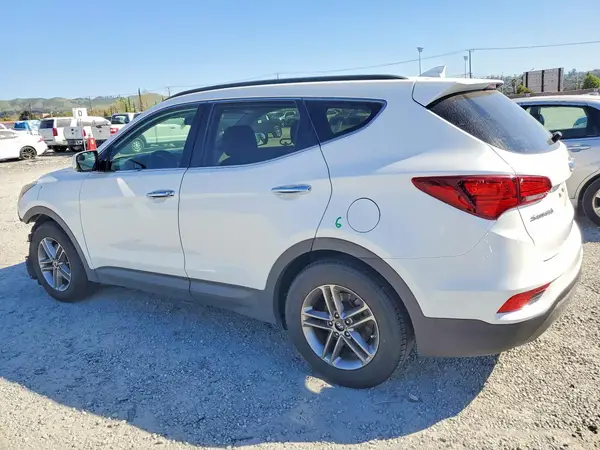 5NMZU3LB7HH031977 2017 HYUNDAI SANTA FE - Image 2