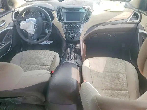 5NMZU3LB7HH036189 2017 HYUNDAI SANTA FE - Image 8