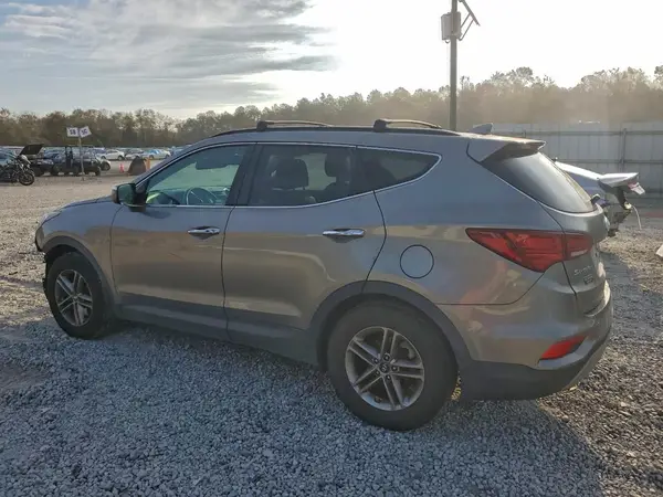5NMZU3LB7HH036564 2017 HYUNDAI SANTA FE - Image 2
