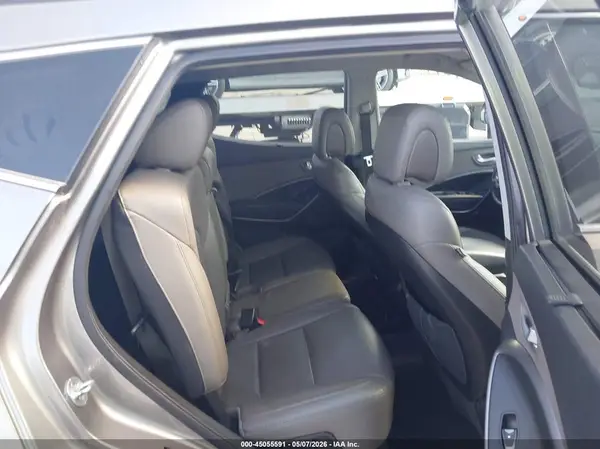 5NMZU3LB7HH040677 2017 HYUNDAI SANTA FE - Image 8