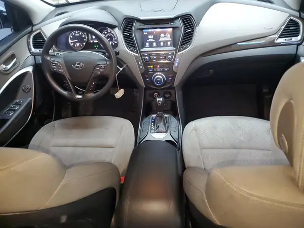 5NMZU3LB7HH043059 2017 HYUNDAI SANTA FE - Image 8