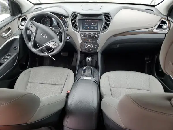 5NMZU3LB7HH050822 2017 HYUNDAI SANTA FE - Image 8