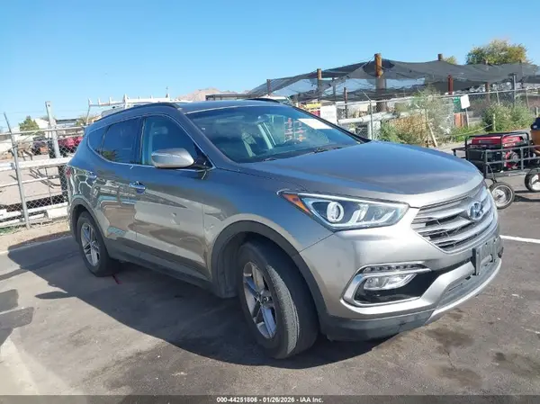 5NMZU3LB7JH056870 2018 HYUNDAI SANTA FE - Image 1