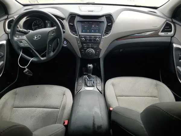 5NMZU3LB7JH075418 2018 HYUNDAI SANTA FE - Image 8