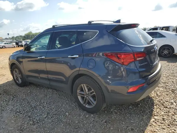5NMZU3LB7JH079016 2018 HYUNDAI SANTA FE - Image 2