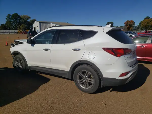 5NMZU3LB7JH090324 2018 HYUNDAI SANTA FE - Image 2