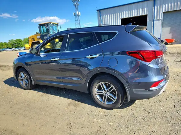 5NMZU3LB7JH103153 2018 HYUNDAI SANTA FE - Image 2
