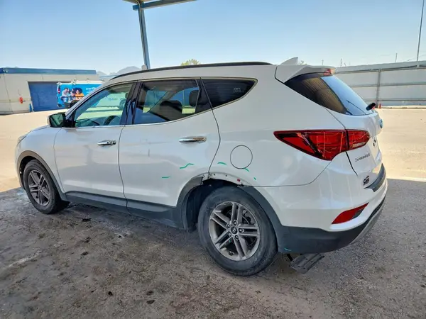 5NMZU3LB7JH103203 2018 HYUNDAI SANTA FE - Image 2