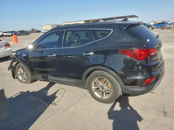 5NMZU3LB8HH003394 2017 HYUNDAI SANTA FE - Image 2
