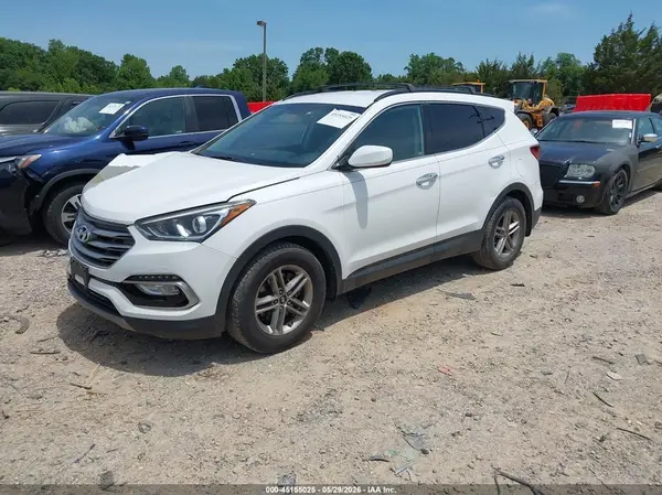5NMZU3LB8HH003721 2017 HYUNDAI SANTA FE - Image 2