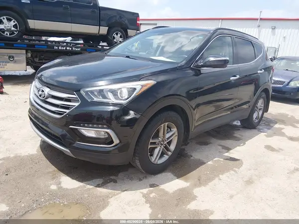 5NMZU3LB8HH005159 2017 HYUNDAI SANTA FE - Image 2
