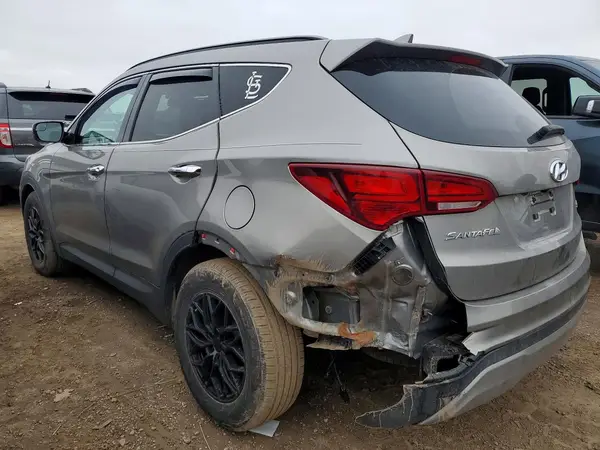 5NMZU3LB8HH005257 2017 HYUNDAI SANTA FE - Image 2