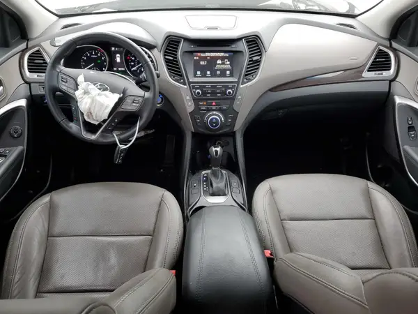 5NMZU3LB8HH006523 2017 HYUNDAI SANTA FE - Image 8