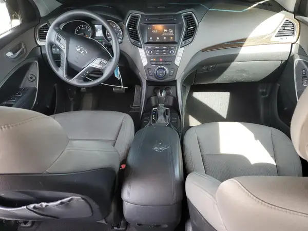 5NMZU3LB8HH007977 2017 HYUNDAI SANTA FE - Image 8