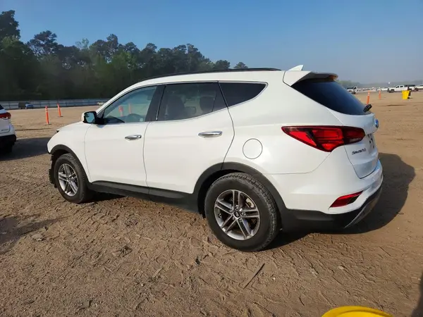 5NMZU3LB8HH011849 2017 HYUNDAI SANTA FE - Image 2