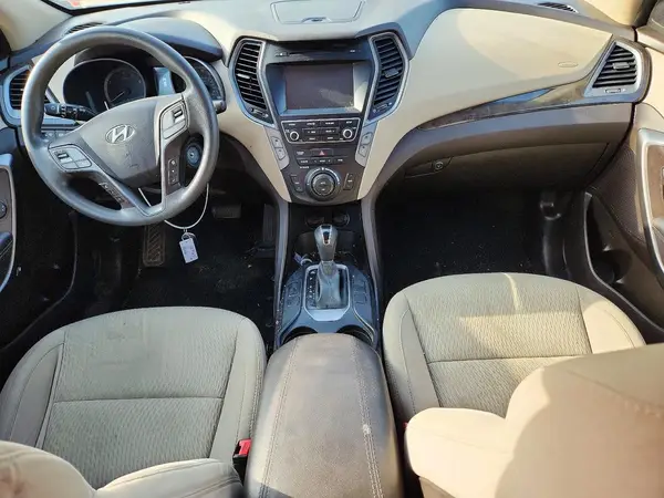5NMZU3LB8HH011849 2017 HYUNDAI SANTA FE - Image 8