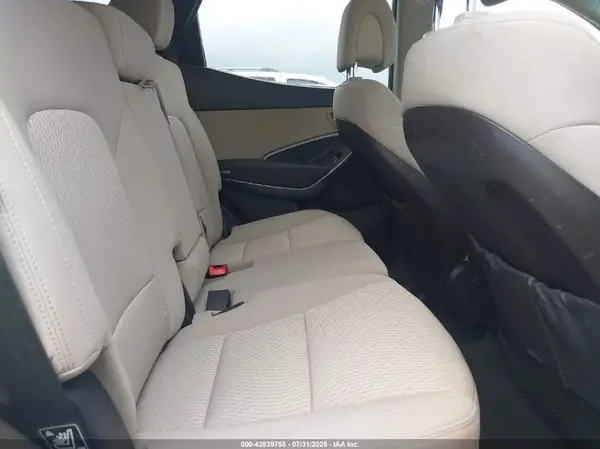 5NMZU3LB8HH012144 2017 HYUNDAI SANTA FE - Image 8