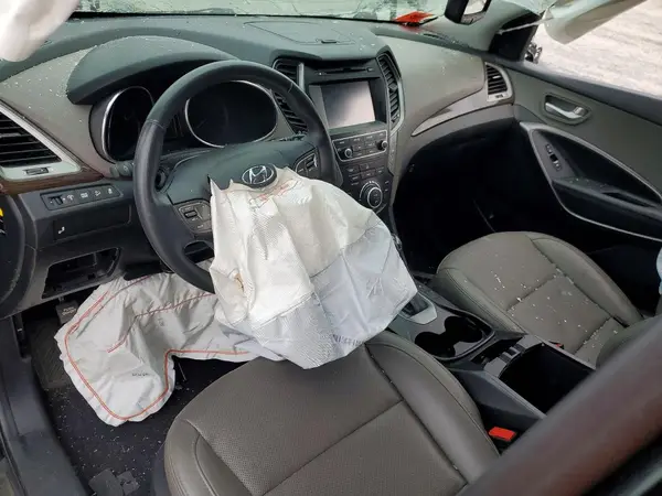 5NMZU3LB8HH014749 2017 HYUNDAI SANTA FE - Image 8