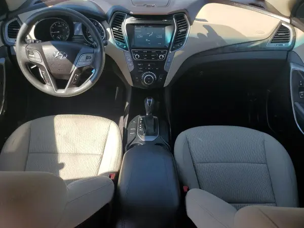 5NMZU3LB8HH015125 2017 HYUNDAI SANTA FE - Image 8