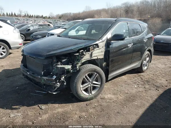 5NMZU3LB8HH015707 2017 HYUNDAI SANTA FE - Image 2