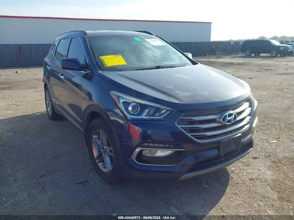 5NMZU3LB8HH015948 2017 HYUNDAI SANTA FE - Image 1