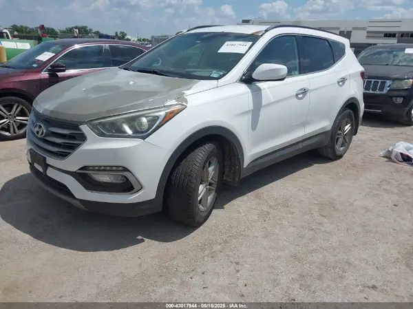 5NMZU3LB8HH016503 2017 HYUNDAI SANTA FE - Image 2
