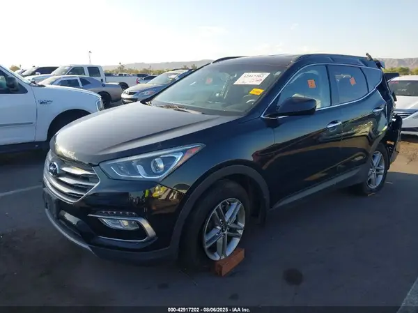 5NMZU3LB8HH016680 2017 HYUNDAI SANTA FE - Image 2