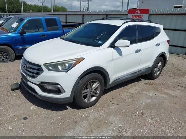 5NMZU3LB8HH017571 2017 HYUNDAI SANTA FE - Image 2