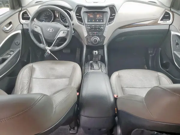 5NMZU3LB8HH017764 2017 HYUNDAI SANTA FE - Image 8