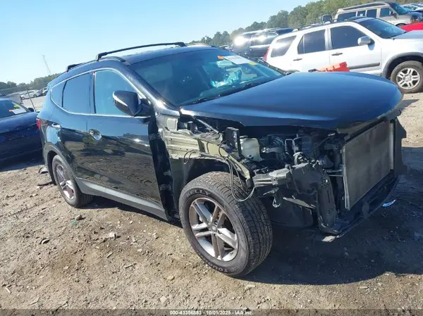 5NMZU3LB8HH018090 2017 HYUNDAI SANTA FE - Image 1