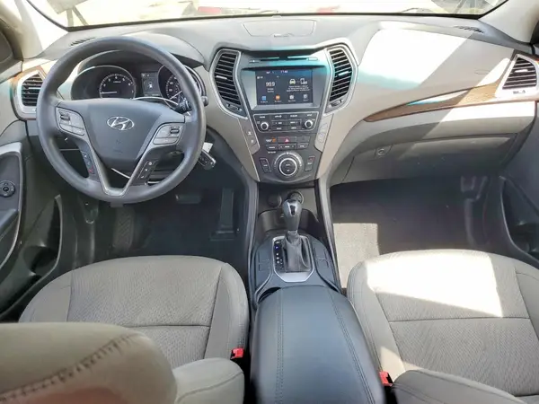 5NMZU3LB8HH019742 2017 HYUNDAI SANTA FE - Image 8