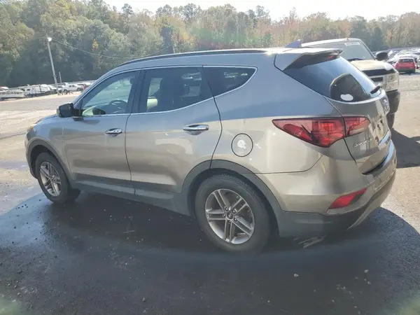 5NMZU3LB8HH019949 2017 HYUNDAI SANTA FE - Image 2