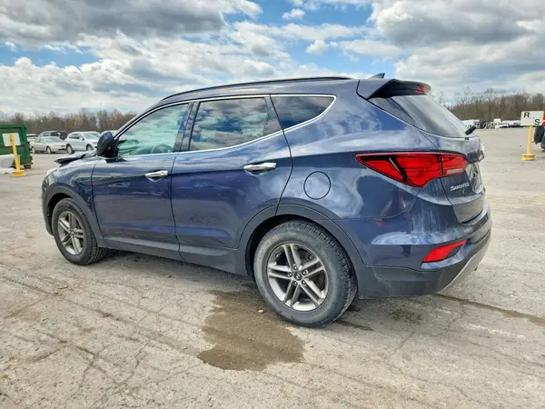 5NMZU3LB8HH020244 2017 HYUNDAI SANTA FE - Image 2