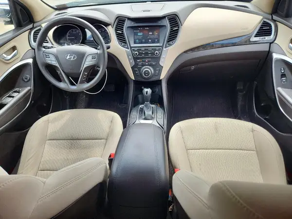 5NMZU3LB8HH020244 2017 HYUNDAI SANTA FE - Image 8