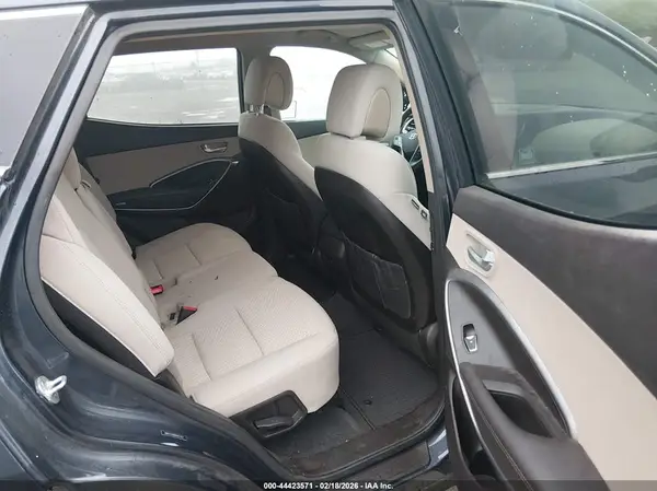 5NMZU3LB8HH021457 2017 HYUNDAI SANTA FE - Image 8