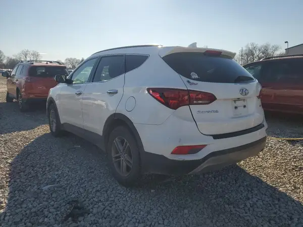 5NMZU3LB8HH021488 2017 HYUNDAI SANTA FE - Image 2