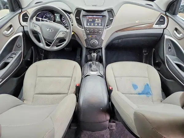5NMZU3LB8HH025671 2017 HYUNDAI SANTA FE - Image 8