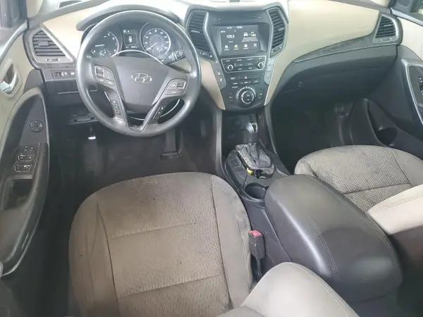 5NMZU3LB8HH027078 2017 HYUNDAI SANTA FE - Image 8