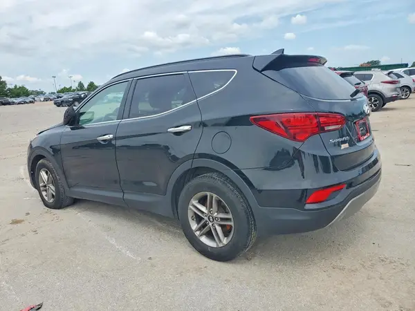 5NMZU3LB8HH033463 2017 HYUNDAI SANTA FE - Image 2