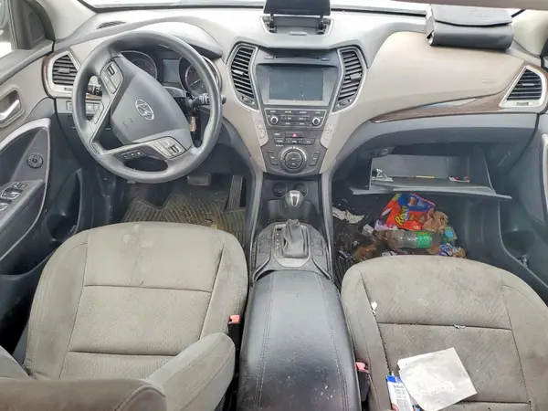 5NMZU3LB8HH033463 2017 HYUNDAI SANTA FE - Image 8