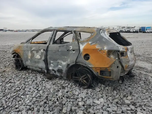 5NMZU3LB8HH046214 2017 HYUNDAI SANTA FE - Image 2