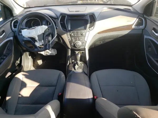 5NMZU3LB8HH046875 2017 HYUNDAI SANTA FE - Image 8