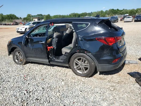 5NMZU3LB8HH051753 2017 HYUNDAI SANTA FE - Image 2