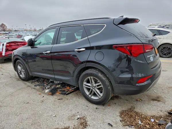 5NMZU3LB8HH052126 2017 HYUNDAI SANTA FE - Image 2